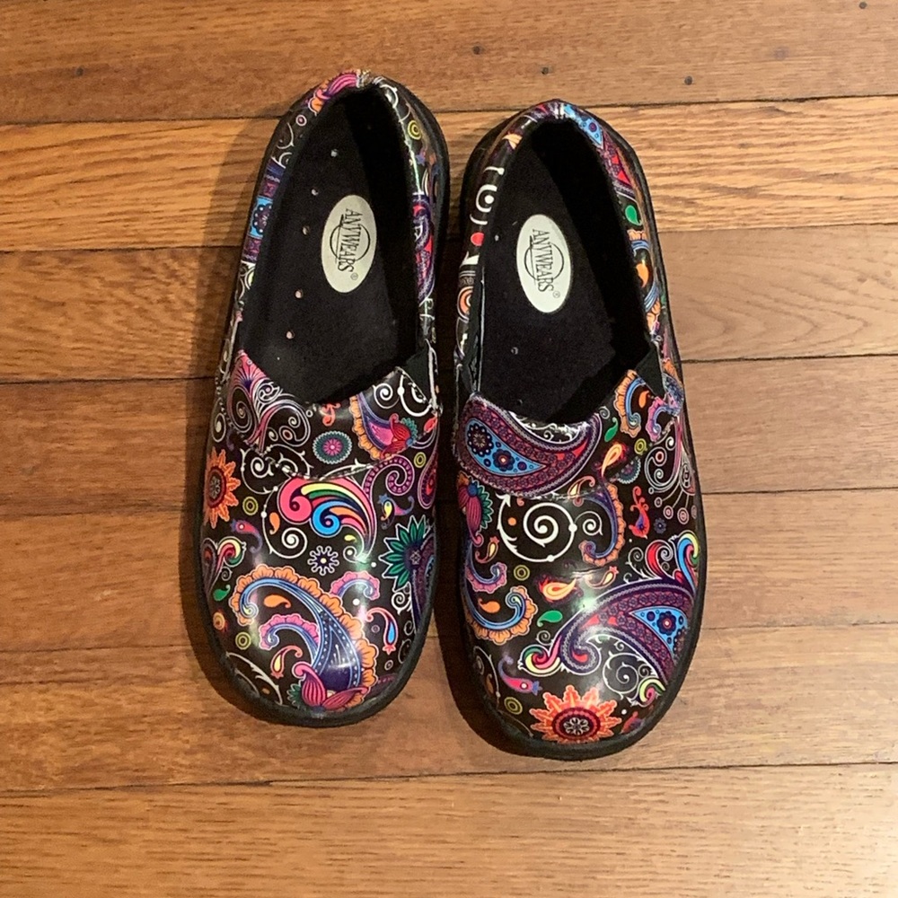 Anywears Nursing Clogs